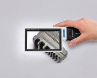 Лупа цифровая Eschenbach электронная ручная со светодиодной подсветкой mobilux DIGITAL Touch HD, 4.3'' 16:9 LCD, 1.9x-15x, видеоувеличитель